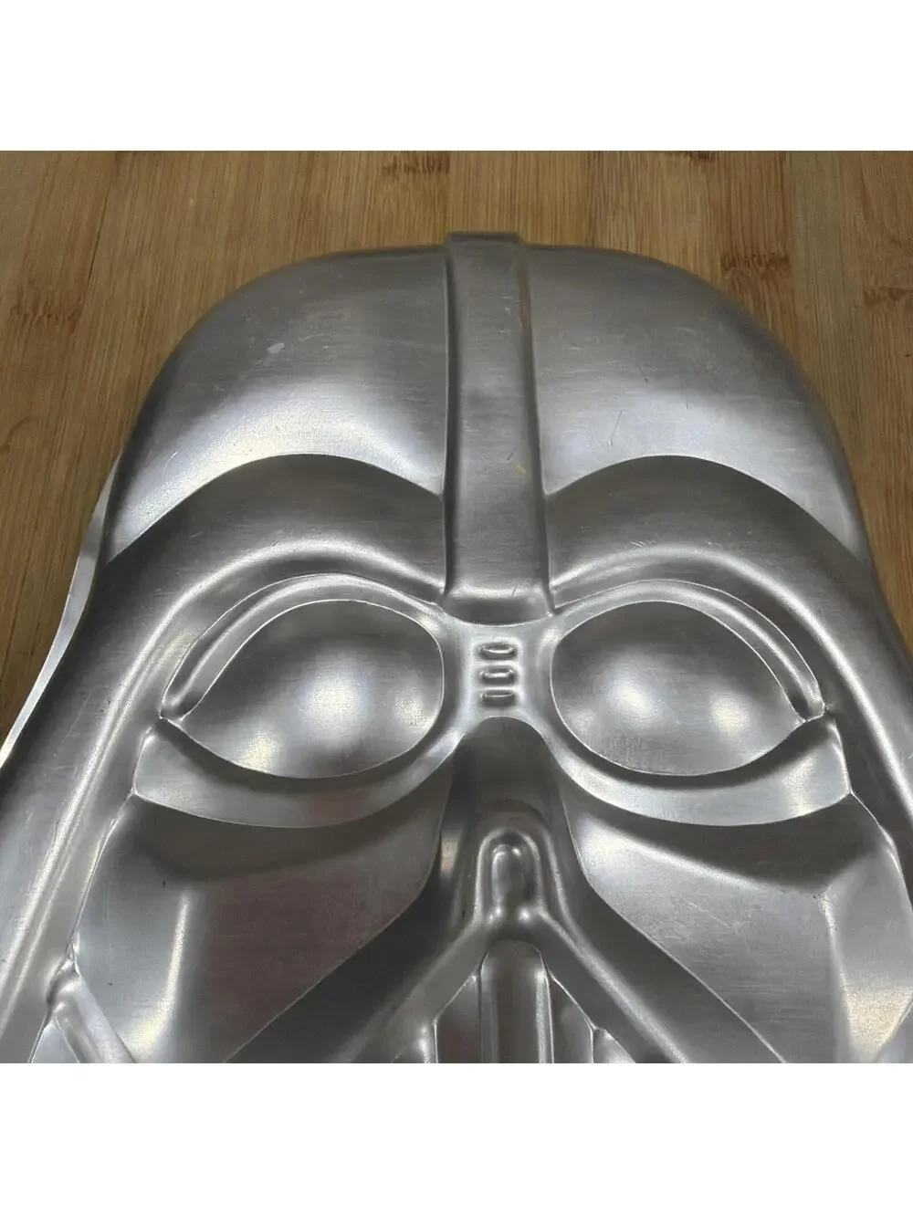 Wilton Star Wars Darth Vader Cake Pan Mold 2012 * - Picture 3 of 6